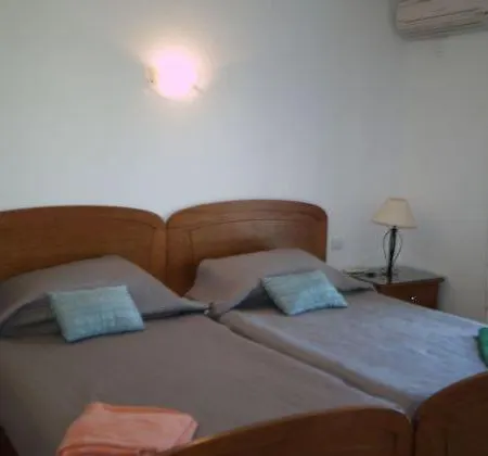 Lägenhet Vale Do Garrao Sleeps 4 With Pool Air Con And Wifi