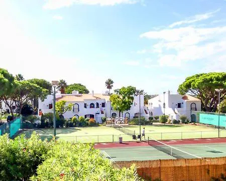 Vale Do Garrao Sleeps 4 With Pool Air Con And Wifi Vale do Lobo
